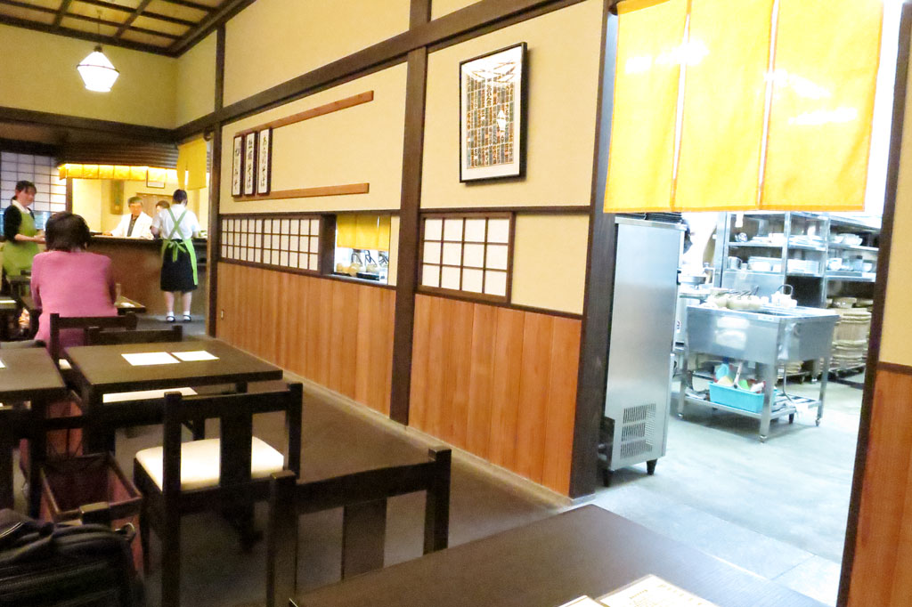 東京神田蕎麦店「かんだやぶそば」新店舗内の一部