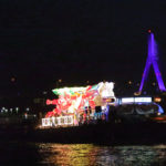 「青森ねぶた祭」ねぶた海上運航の光景
