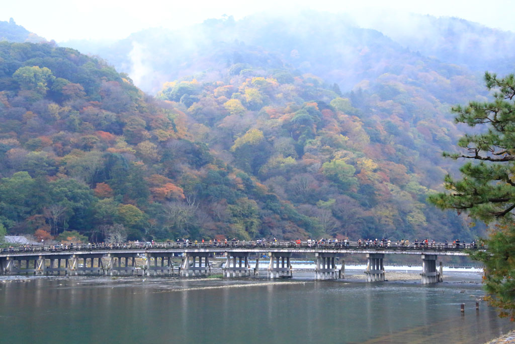 京都「嵐山」渡月橋