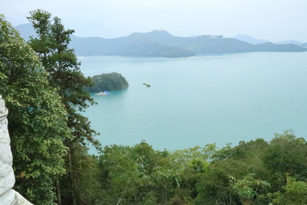 台湾紀行「日月潭」霞む日月潭