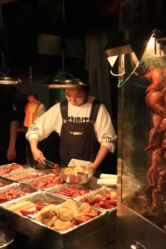 台湾紀行「士林夜市」出店の一光景