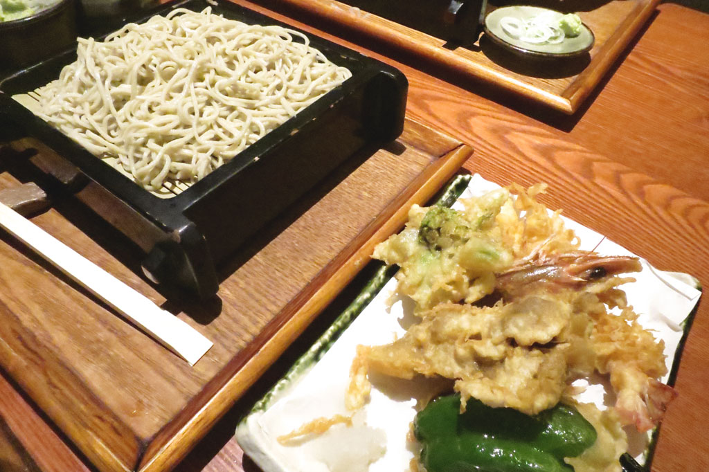 川崎市蕎麦店「更新（さらしん）」海老天せいろ