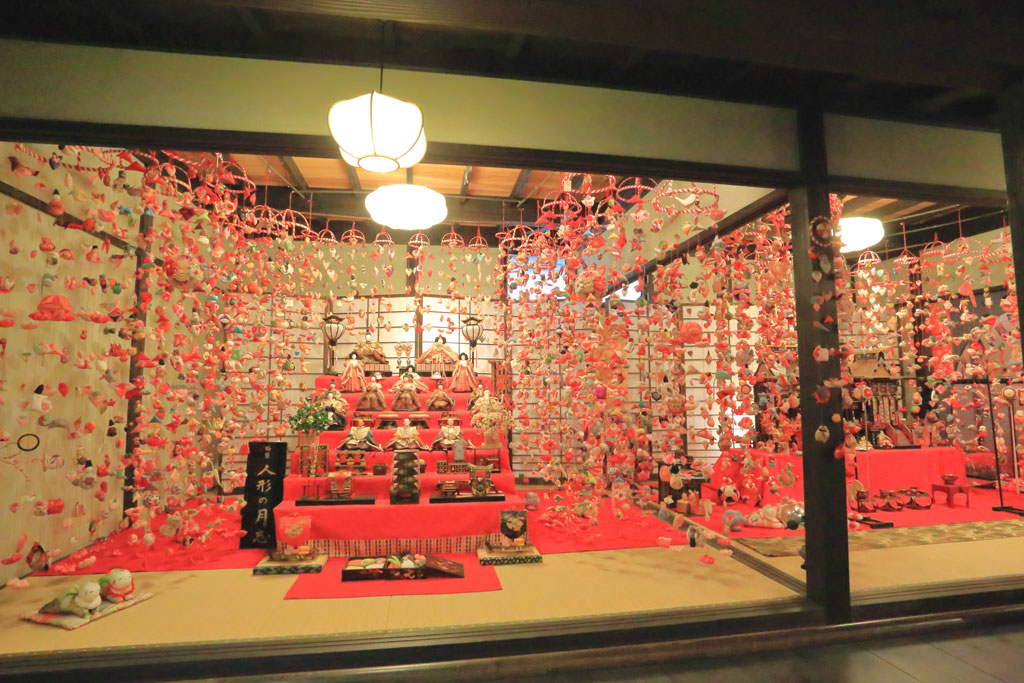 東伊豆町稲取「雛のつるし飾り」