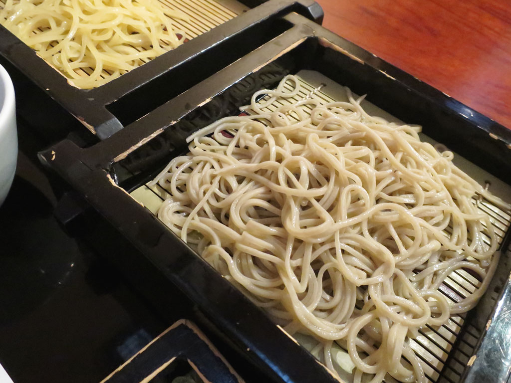 東京都港区蕎麦店「嘉一（かいち）」二八せいろ