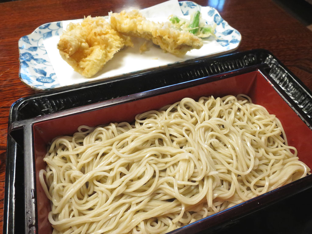 東京都港区蕎麦店「虎ノ門砂場本店」アナゴせいろ