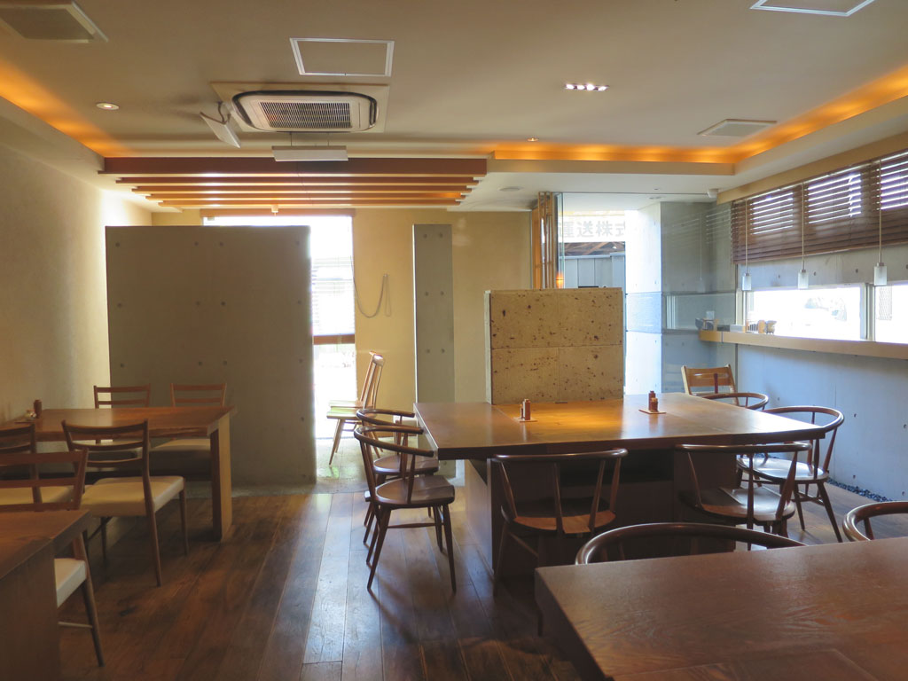 東京都世田谷区蕎麦店「玄そば　東風（こち）」店内