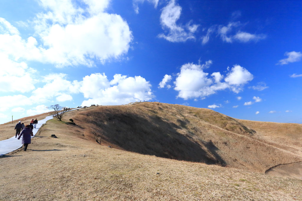 伊東市「大室山」山頂のお鉢めぐり