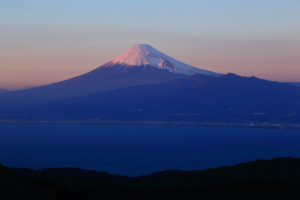 伊豆富士山絶景「達磨山」夕焼けに染まる富士