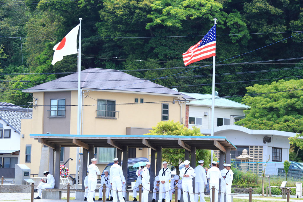 下田市「ペリーロード」ペリー上陸地点の米兵
