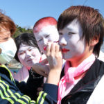 沼津市「大瀬まつり」祭り化粧中の若衆