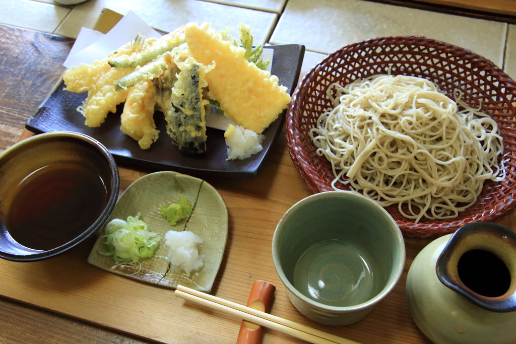 埼玉県日高市蕎麦店「 樹庵(いつきあん)」天盛り