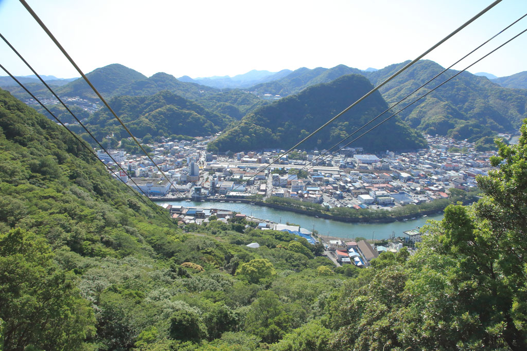 下田市「寝姿山ロープウェイ」寝姿山山頂駅からの下田市街