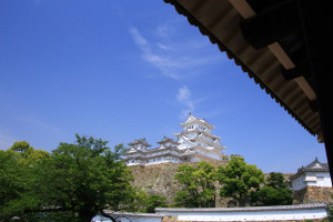 国宝「姫路城」菱の門出口からの城