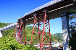 兵庫県「余部鉄橋」赤い塗装の旧余部鉄橋
