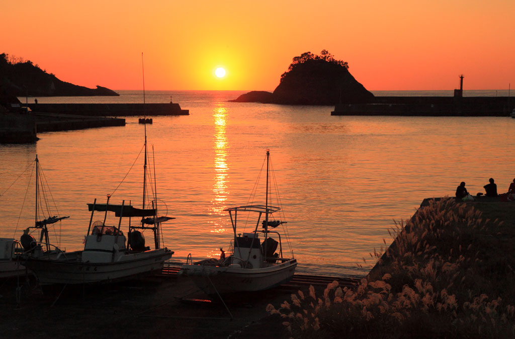 西伊豆「仁科港」の夕日