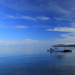 石垣島「フサキビーチ」青一色に染まる早朝のビーチ