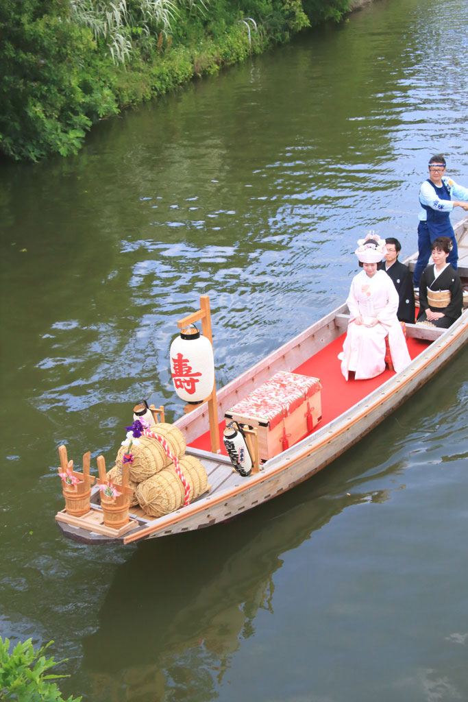 潮来市「水郷潮来あやめ園」嫁入り船