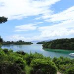 石垣島「川平湾」夏を迎えた川平湾の遠望