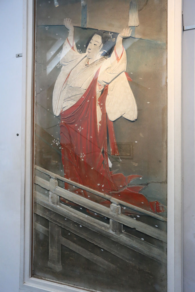 伊豆松崎町「長八美術館」漆喰絵の静御前