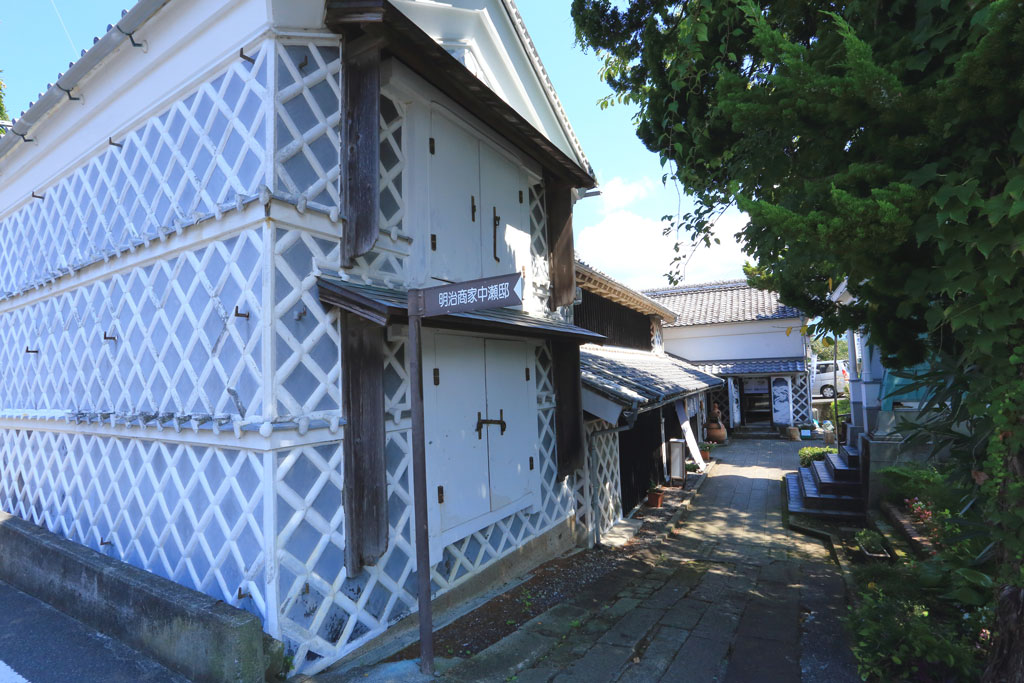 伊豆松崎町「中瀬邸」明治商家のなまこ壁