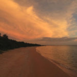 石垣島「フサキビーチ」赤みを残すビーチの光景
