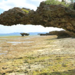 石垣島「川平ビーチ」サンゴ礁の奇岩風景