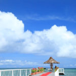 石垣島「フサキビーチ」夏空に映えるビーチ桟橋