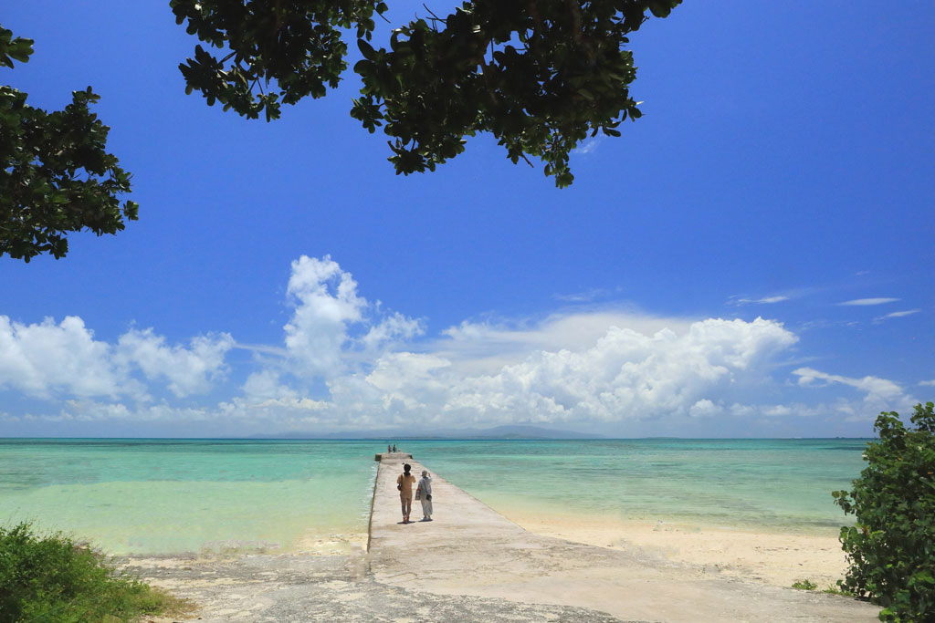 竹富島「西桟橋」サンゴ礁に延びる桟橋