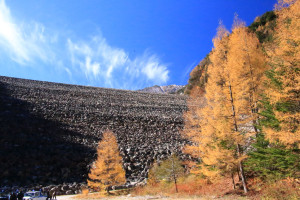 長野県「高瀬渓谷」高瀬ダムの巨石構築のロックフェルダム