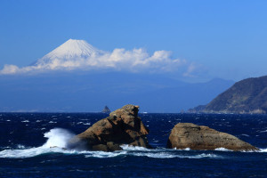 静岡県松崎町・雲見の「浮き富士」