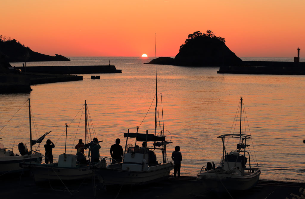 西伊豆「仁科港」の夕景