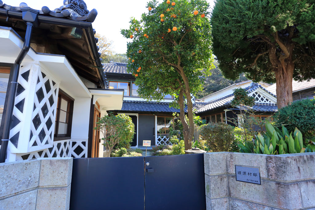 下田市「ペリーロード」ペリーロード脇の「澤村邸」